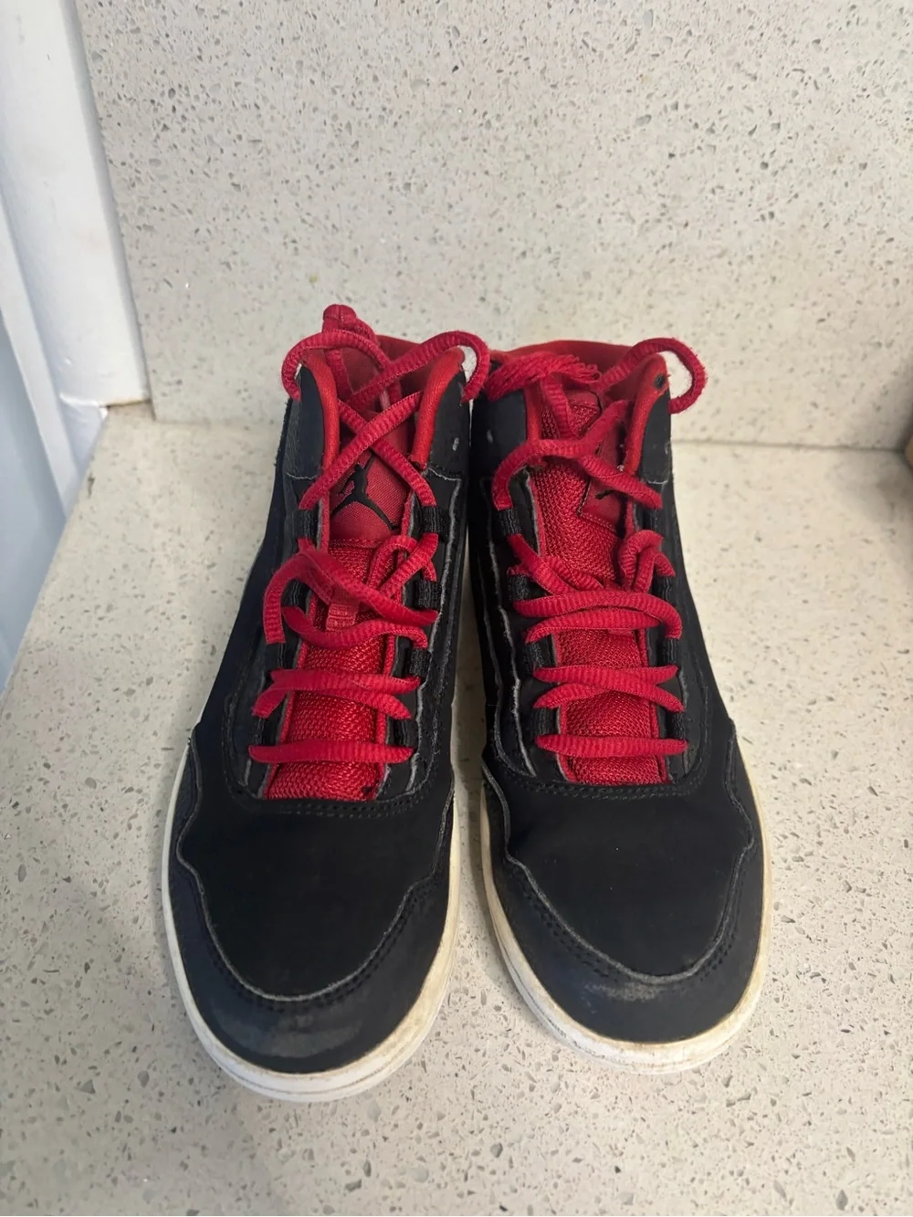 Boys size 13.5 Nike air Jordan shoes, #L1340